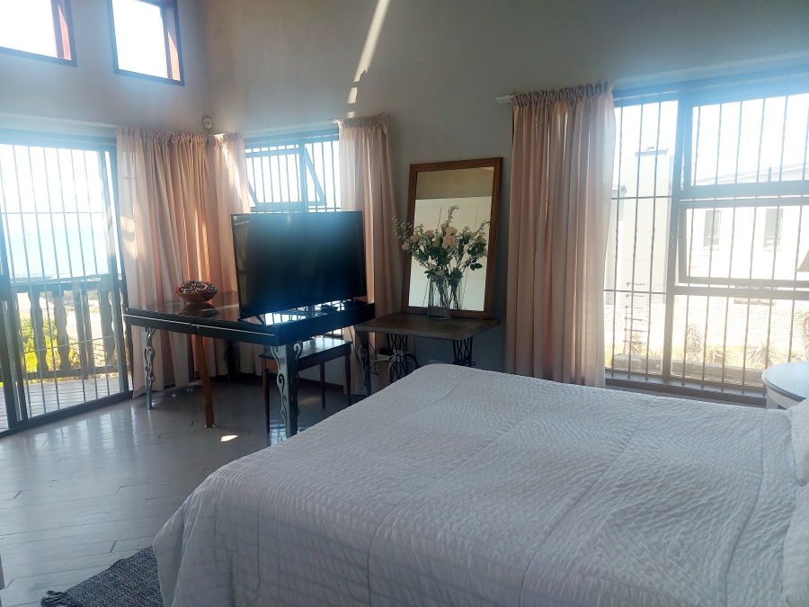 5 Bedroom Property for Sale in De Bakke Western Cape